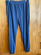 Load image into Gallery viewer, Size Medium All in Motion Men's Pants
