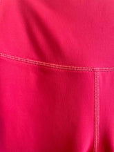 Load image into Gallery viewer, Size XS SplitsFiftyNine Red Women's Leggings
