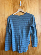 Load image into Gallery viewer, Size Medium Madewell Blue Women&#39;s Long Sleeve Shirt
