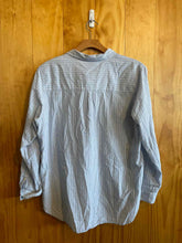 Load image into Gallery viewer, Size XL Patagonia Light Blue Women's Long Sleeve Shirt
