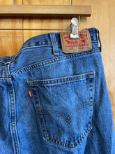 Load image into Gallery viewer, Size 40x32 Levi Men&#39;s Pants
