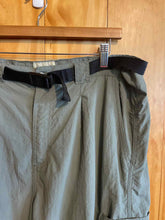 Load image into Gallery viewer, Size Large Guide's Choice Men's Hiking Pants
