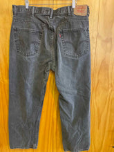 Load image into Gallery viewer, Size 40x30 Levi Men's Jeans
