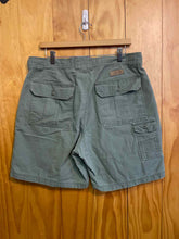 Load image into Gallery viewer, Size 16 Cabela's Olive Women's Shorts
