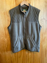 Load image into Gallery viewer, Size M Cabela's Men's Vest
