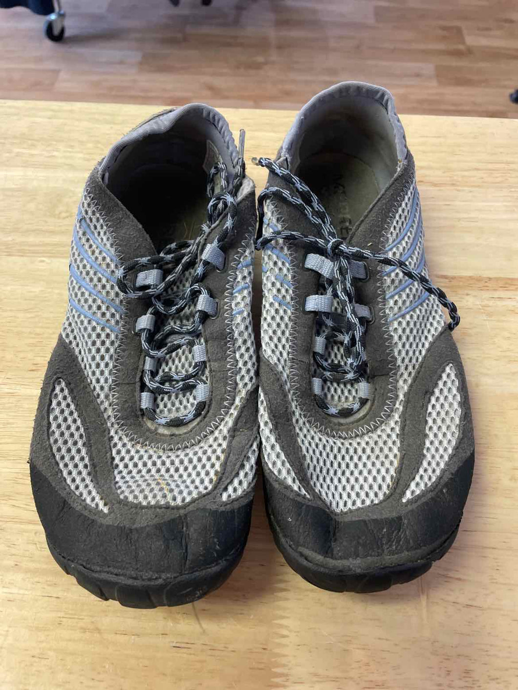 Women's Shoe Size 9 Merrell Grey Hiking Shoes