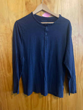 Load image into Gallery viewer, Size Medium Patagonia Navy Women's Long Sleeve Shirt
