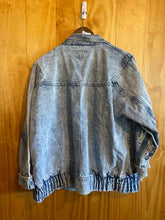 Load image into Gallery viewer, Sergio Valente Denim Women&#39;s Jacket
