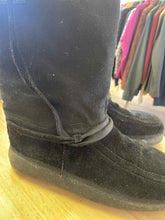 Load image into Gallery viewer, Women's Shoe Size 9 Steger Black Women's Winter Boots
