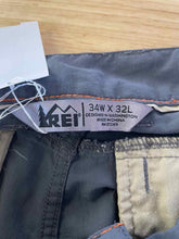 Load image into Gallery viewer, Size 34 x 32 REI Men&#39;s Pants
