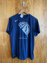 Load image into Gallery viewer, Size M Nike Men's Short Sleeve Shirt
