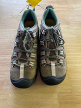 Load image into Gallery viewer, Shoe Size 9.5 Keen Brown Hiking Shoes
