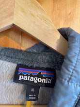 Load image into Gallery viewer, Size XL Patagonia Men's Sweater &amp; Sweatshirt
