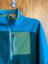 Load image into Gallery viewer, Size S Cotopaxi Green Women&#39;s Fleece Sweatshirt
