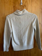Load image into Gallery viewer, Size M Lands End Cream Women&#39;s Sweater &amp; Sweatshirt

