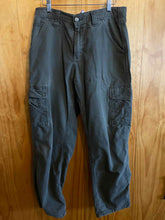 Load image into Gallery viewer, Size 31x30 Carhartt Men's Pants
