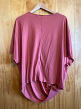 Load image into Gallery viewer, Size XL Athleta Coral Women's Short Sleeve Shirt
