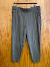 Load image into Gallery viewer, Size M Lands End Green Women's Sweatpants
