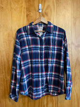 Load image into Gallery viewer, Size Medum Tall Dickies Blue Women&#39;s Flannel
