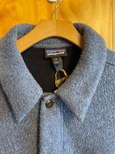 Load image into Gallery viewer, Size XL Patagonia Men's Jacket
