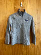 Load image into Gallery viewer, Size XS Patagonia Grey Women&#39;s Sweater &amp; Sweatshirt

