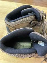 Load image into Gallery viewer, Women&#39;s Shoe Size 8 La Sportiva Brown Hiking Boots
