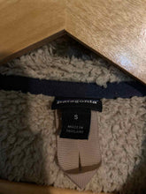 Load image into Gallery viewer, Size Small Patagonia Tan Women's Hoodie
