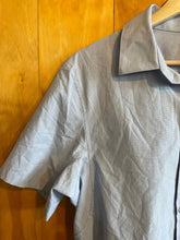 Load image into Gallery viewer, Size Small Lululemon Men's Short Sleeve Shirt
