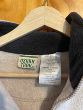 Load image into Gallery viewer, Size Large Ozark Trail Men&#39;s Fleece
