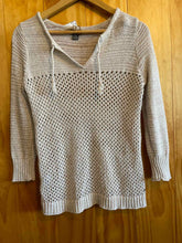Load image into Gallery viewer, Size XS Eddie Bauer Beige Women's Sweater &amp; Sweatshirt
