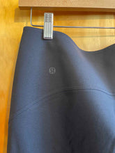 Load image into Gallery viewer, Size 12 Lululemon Black Women&#39;s Pants
