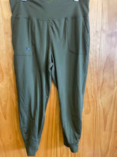 Load image into Gallery viewer, Size XL Under Armour Olive Women's Pants
