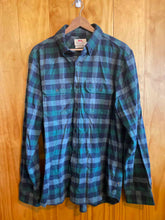 Load image into Gallery viewer, Size XL Fjall Raven Men&#39;s Long Sleeve Shirt
