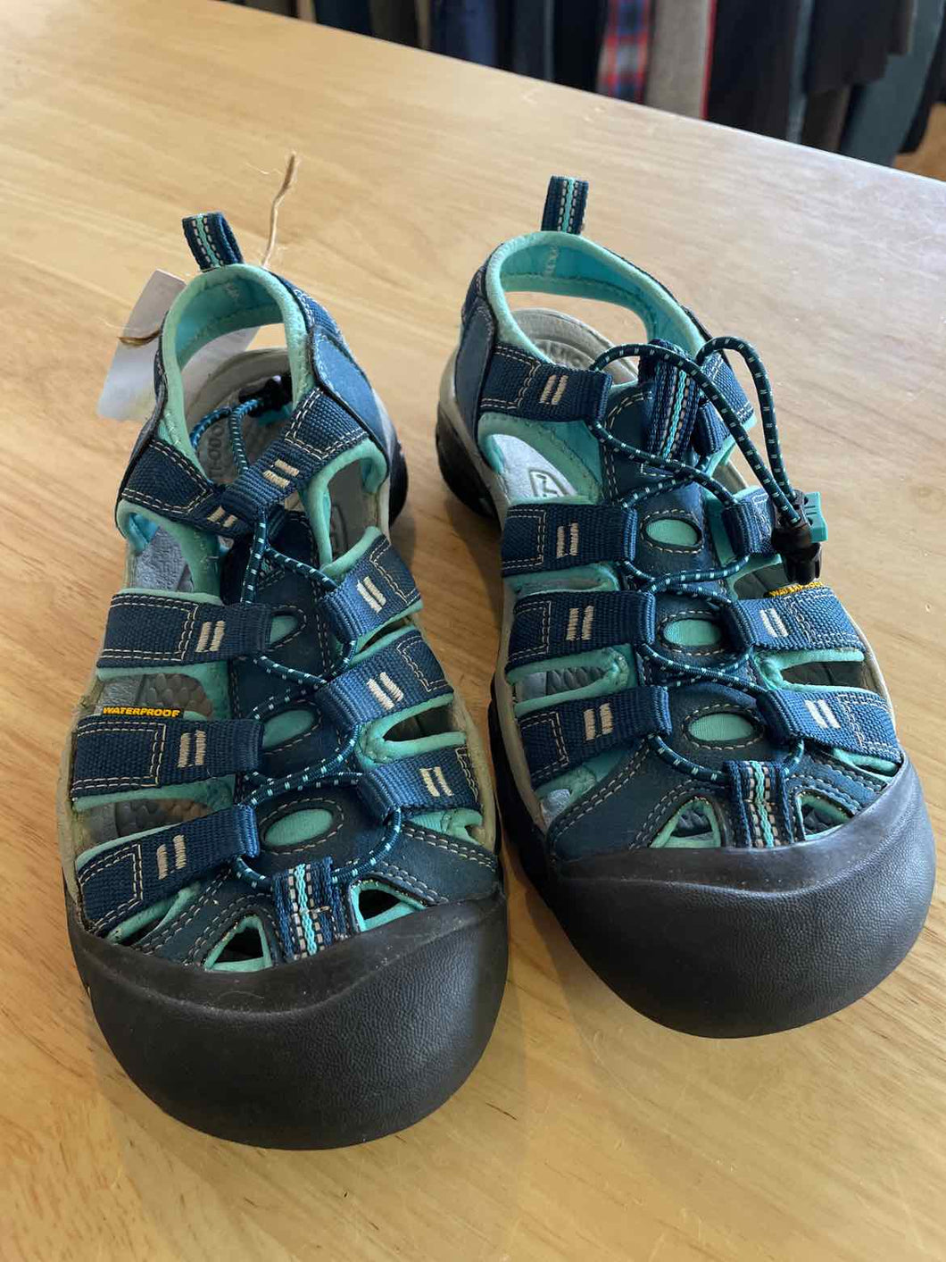 Women's Shoe Size 7 Keen Blue Sandals
