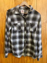 Load image into Gallery viewer, Size M Dickies Green Women's Flannel

