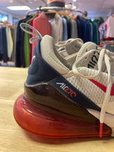 Load image into Gallery viewer, 12 Nike Men's Shoes
