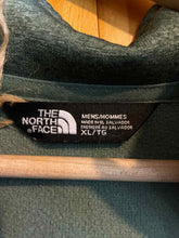 Load image into Gallery viewer, Size XL The North Face Men's Jacket
