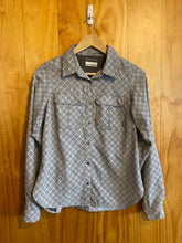 Load image into Gallery viewer, Size Small Columbia Black and White Women&#39;s Long Sleeve Shirt
