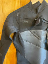 Load image into Gallery viewer, Xcel Women's Size 10 Wetsuit
