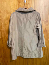 Load image into Gallery viewer, Women Size XL Rainforest Khaki Misc Jacket
