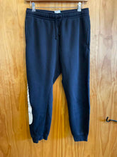 Load image into Gallery viewer, Size M Nike Men&#39;s Pants

