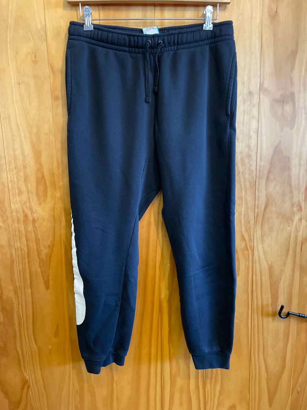 Size M Nike Men's Pants