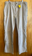 Load image into Gallery viewer, Size 40 Carhartt Men's Pants

