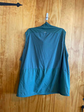 Load image into Gallery viewer, Size XXL REI Men&#39;s Vest
