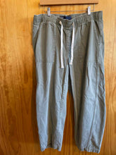Load image into Gallery viewer, Size L Gap Green Women's Pants

