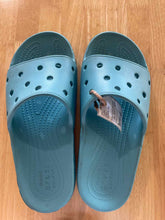 Load image into Gallery viewer, Women's Shoe Size 8 Crocs Blue Sandals
