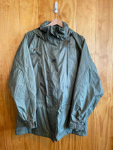 Load image into Gallery viewer, Size Large Helly Hansen Men's Rain Suit
