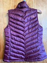 Load image into Gallery viewer, Size Medium The North Face Purple Women's Vest
