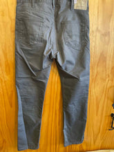 Load image into Gallery viewer, Size 34 Patagonia Men's Pants
