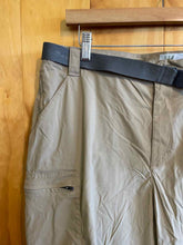 Load image into Gallery viewer, Size Large LL Bean Men's Hiking Pants
